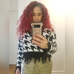 Black and white Sweater